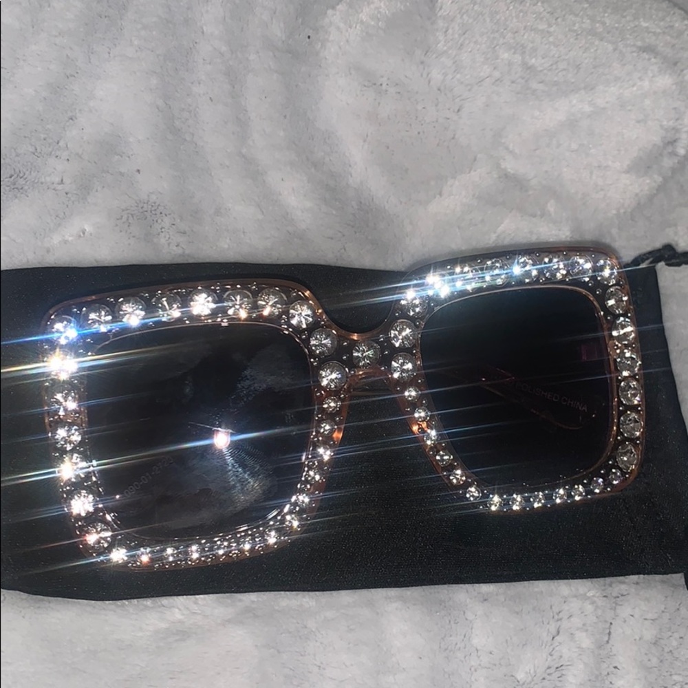 Stunna Shades💰